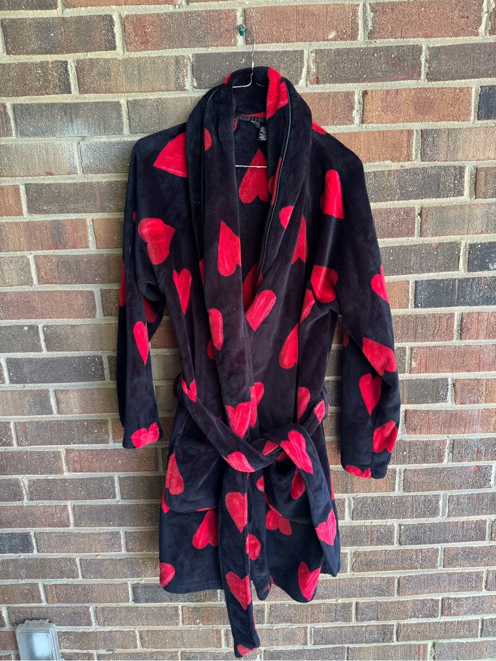Victoria’s Secret Black Robe with Red Heart Print - XS/S